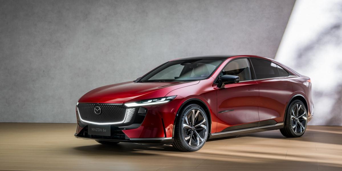 Mazda 6e opravuje svoju najväčšiu slabinu, dostane novú baterku