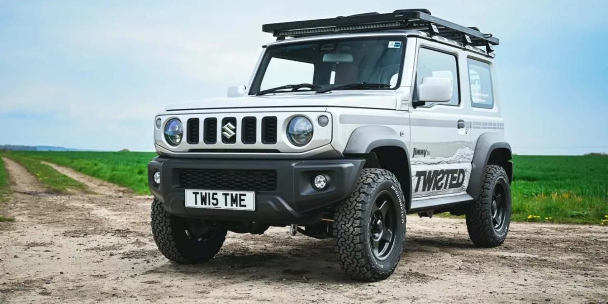 Suzuki Jimny sa za krátky čas stal ikonou. Twisted mu doprial kúru ako Defenderu
