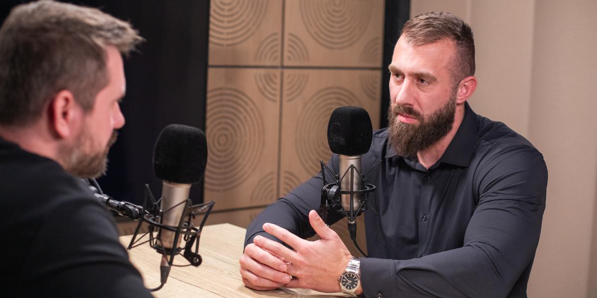 Ferenc známy ako DonBossBossov: Vo Viedni stojí malý servis Ferrari 11-tisíc, v Poľsku šesť. Bonitní zákazníci sa sťažujú na autá menej