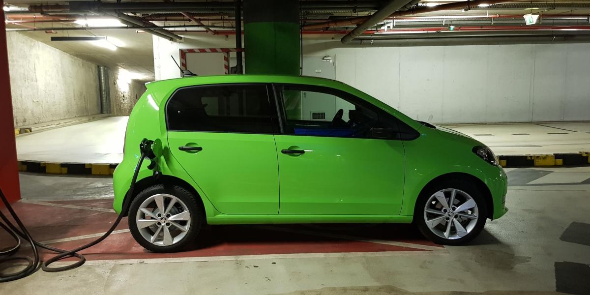 Dáta Autobazar.EU ukázali SKOKOVÝ nárast záujmu o lacné elektromobily: Mesačný skok o 60 % ukazuje, že dianie v Iráne a Rusku berieme vážne