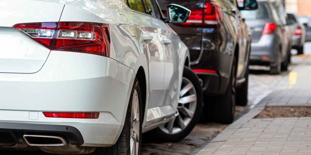 Finančná správa spúšťa veľkú kontrolu prevádzky áut. Majiteľ musí vydokladovať každú jednu jazdu, ak si na auto uplatnil plný odpočet DPH