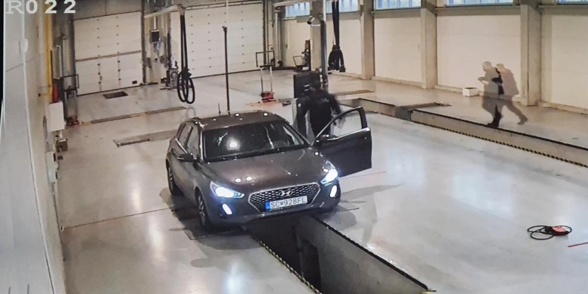 STK a emisná kontrola v zime: Pre tieto zdanlivé banality vaše auto neprejde kontrolami