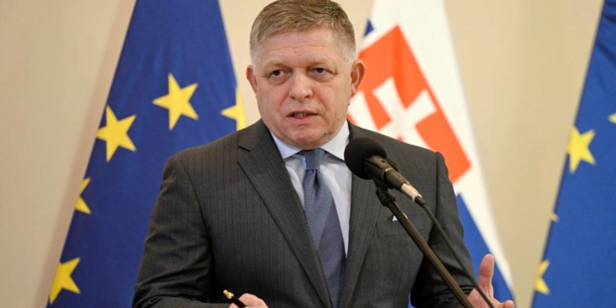 Slovensko bude mať dvojité ceny nafty. Vláda a Slovnaft pristupujú k ráznym krokom, ceny pre bežných motoristov budú nižšie