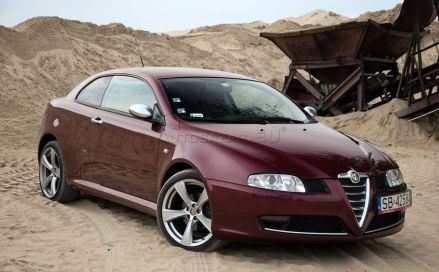 Alfa Romeo GT 1.9JTD Disitinctive, 110kW