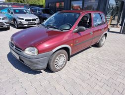 Opel Corsa 1.2 Family
