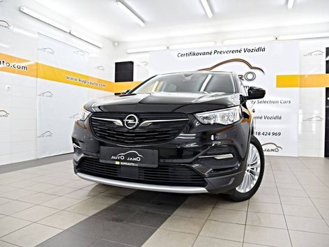  Opel Grandland X 1.2 T Business Executive